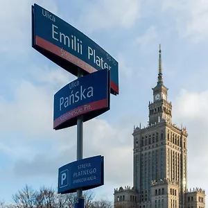 Panska By Renters , Varsovia Polonia